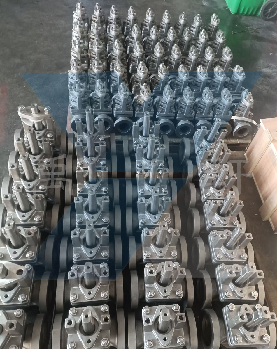 X43F-150LB-10寸软密封旋塞阀整装待发，助力中煤鄂尔多斯能源化工项目(图1)